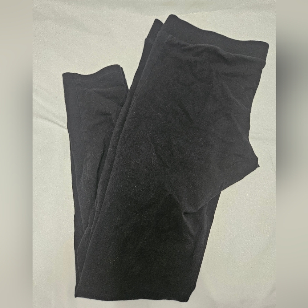 Liz Lange Black Maternity Leggings!